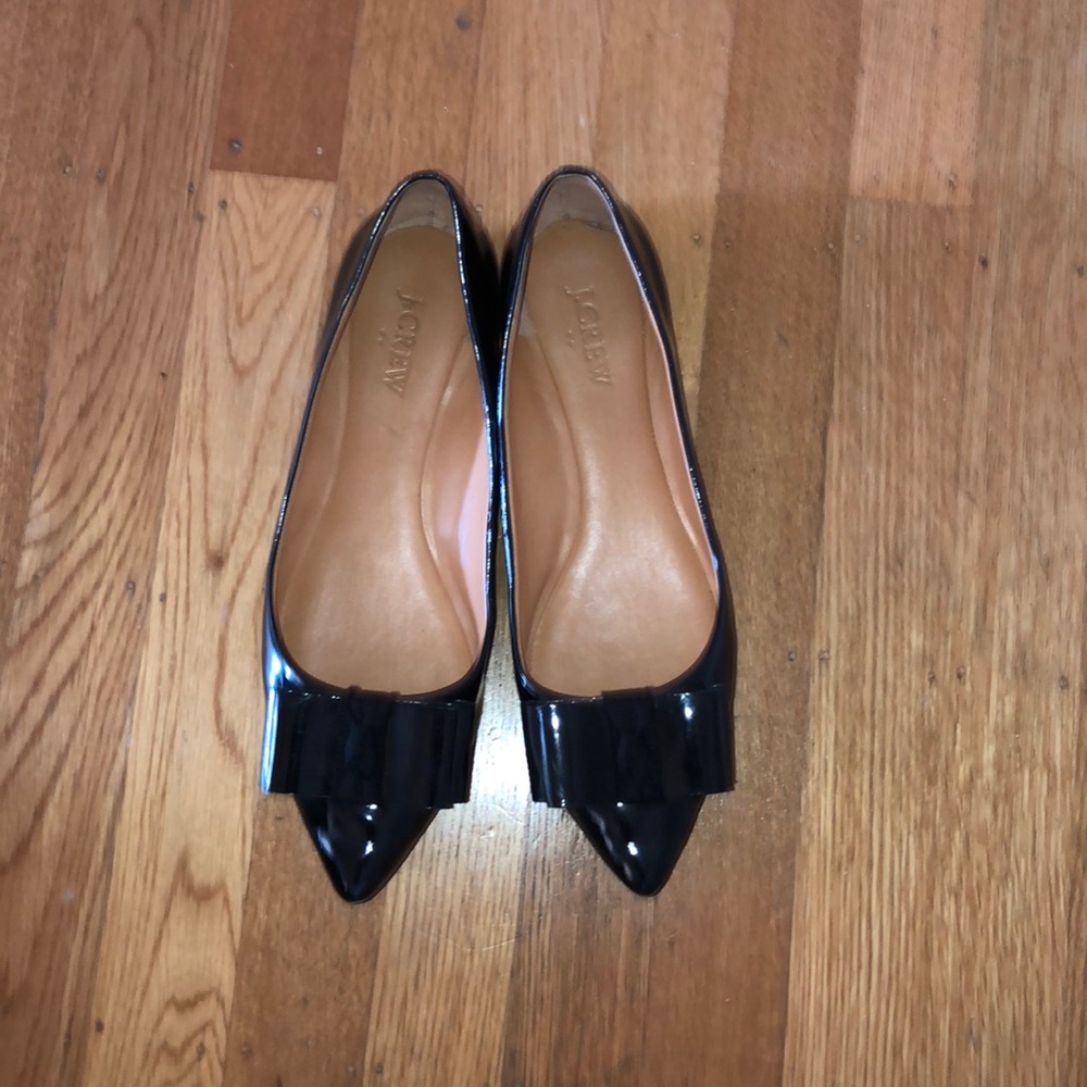 flatpointy toed dress shoes patent leather w/ bows